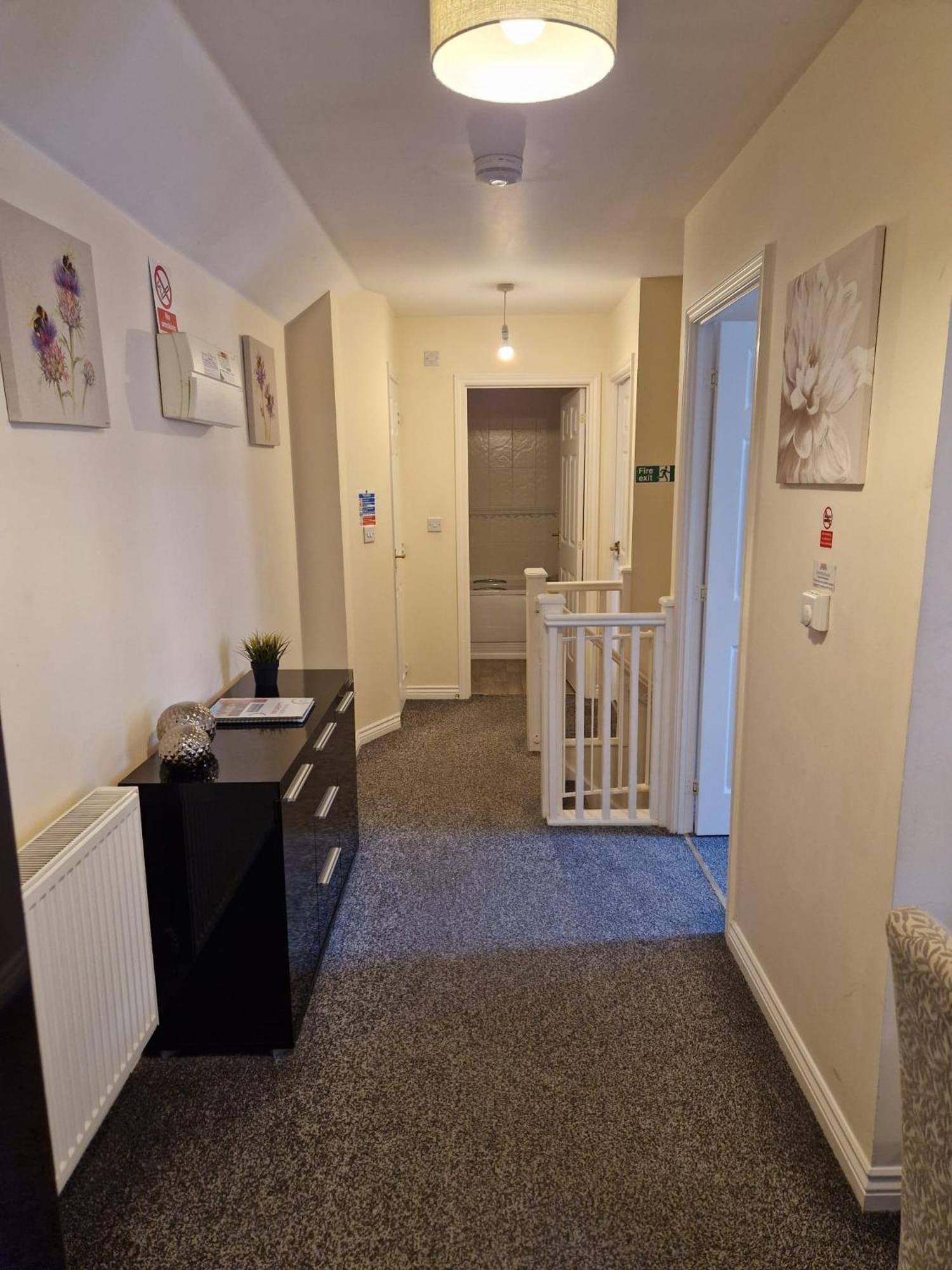 Hereford - Mayflower Coach House, Modern 2 Bedroom Property With Parking, Located South Of Hereford City, Suitable For Small Family, Couple Or Contractors - Sleeps Up To 5 Guests - Hosted By Rentmyhouse Kültér fotó